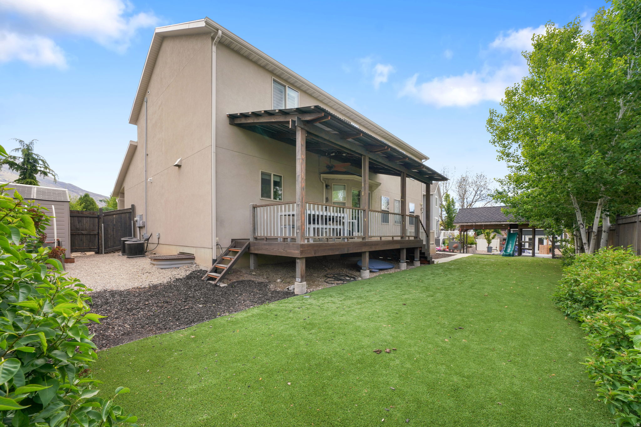 ORCHARD GROVE - Residential