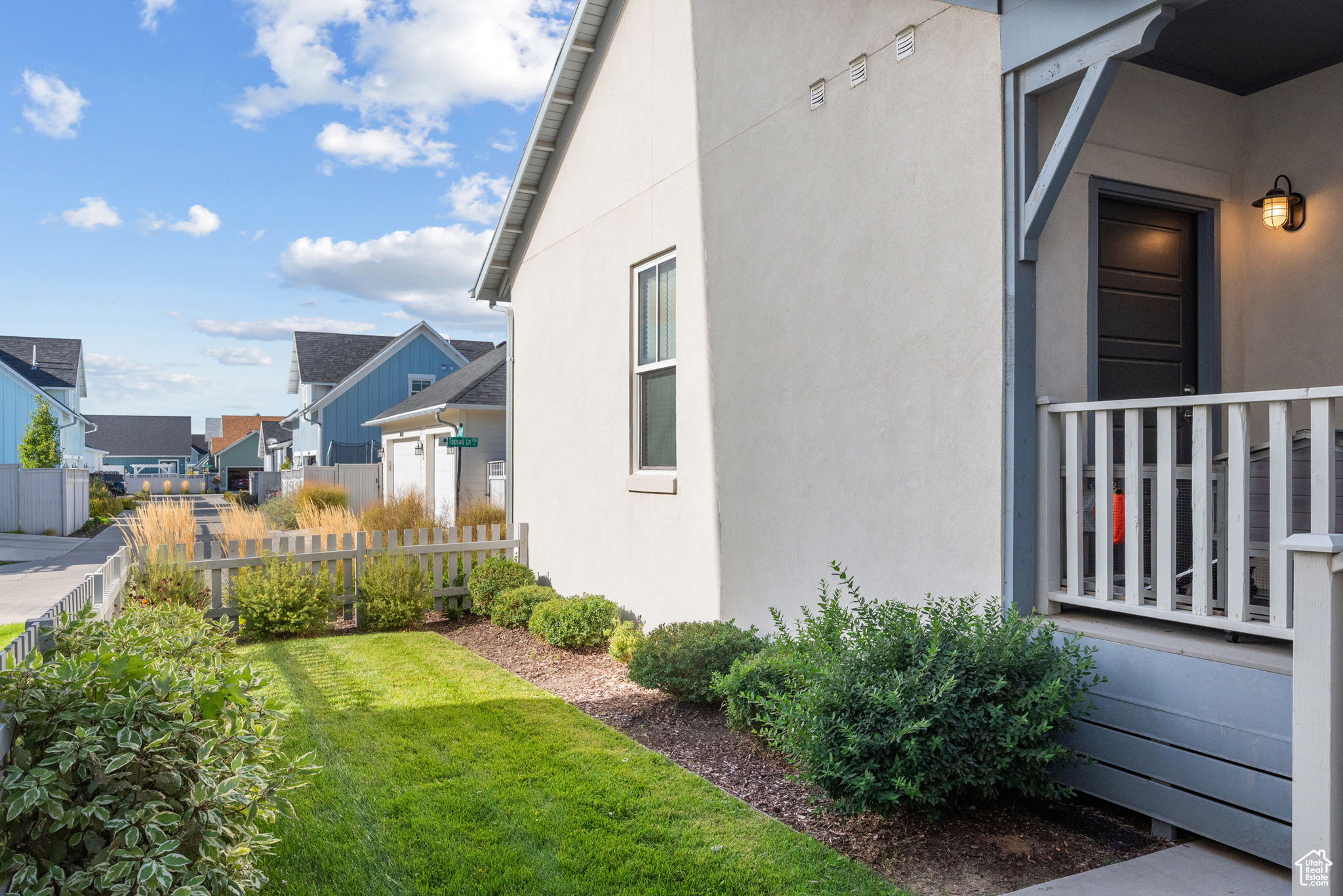 DAYBREAK - Residential