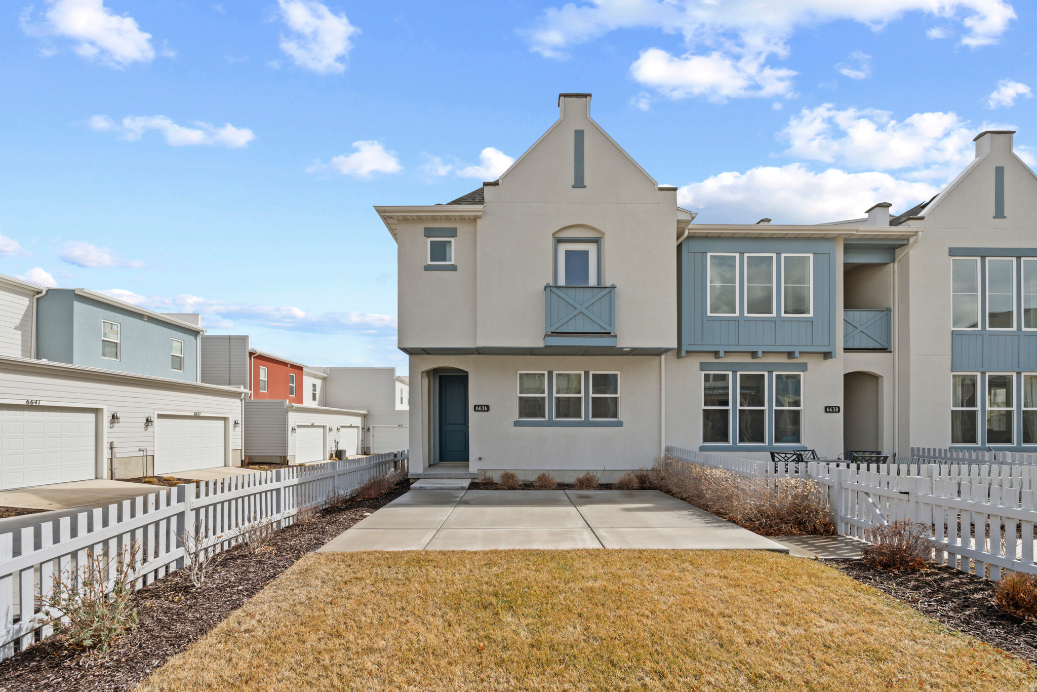 DAYBREAK - Residential