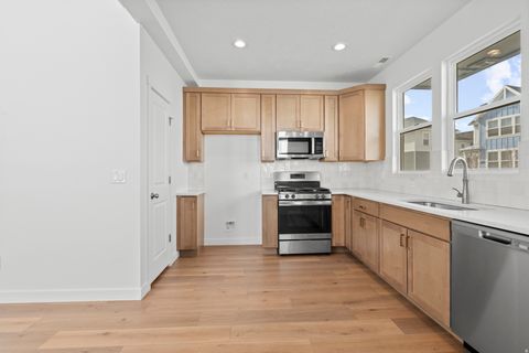 Tiny photo for 6636 W SKIP ROCK RD, South Jordan, UT 84009 (MLS # 2139507)