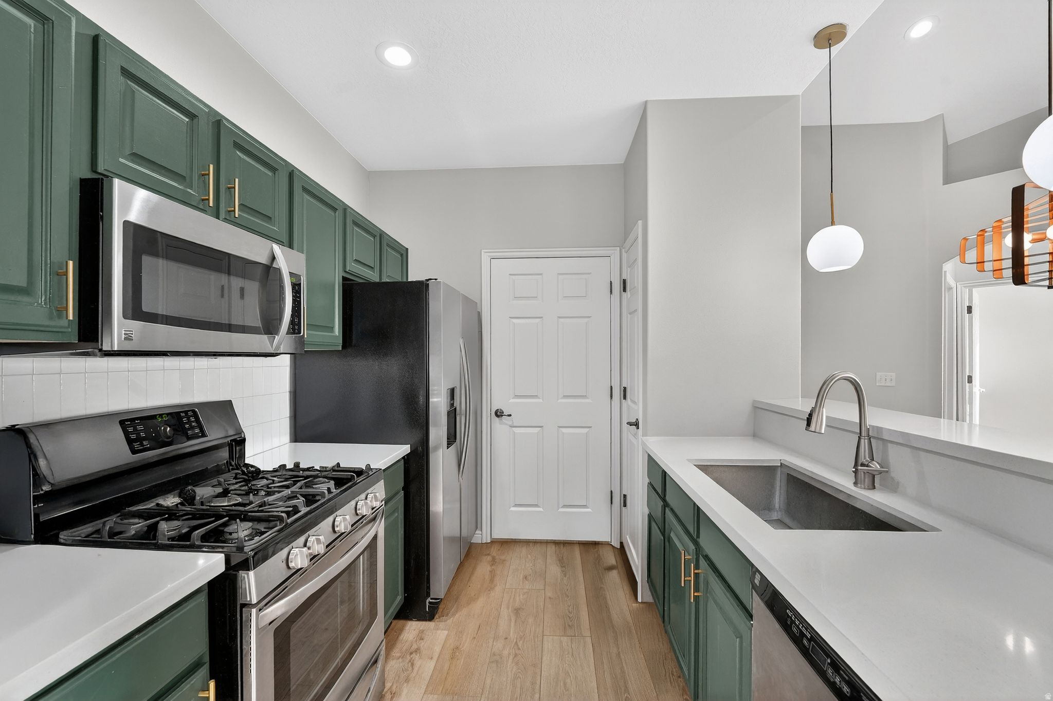 CANYON MEADOW - Residential