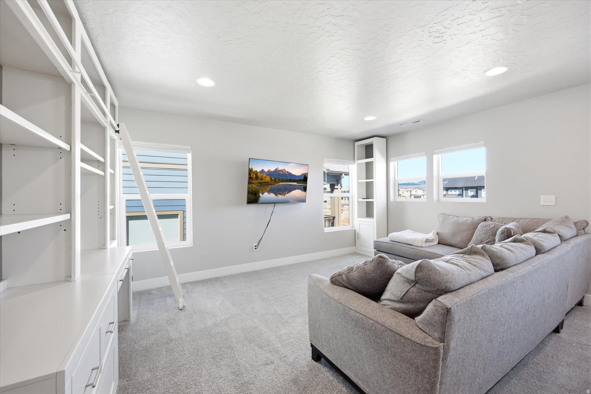 SILVER CREEK - Residential