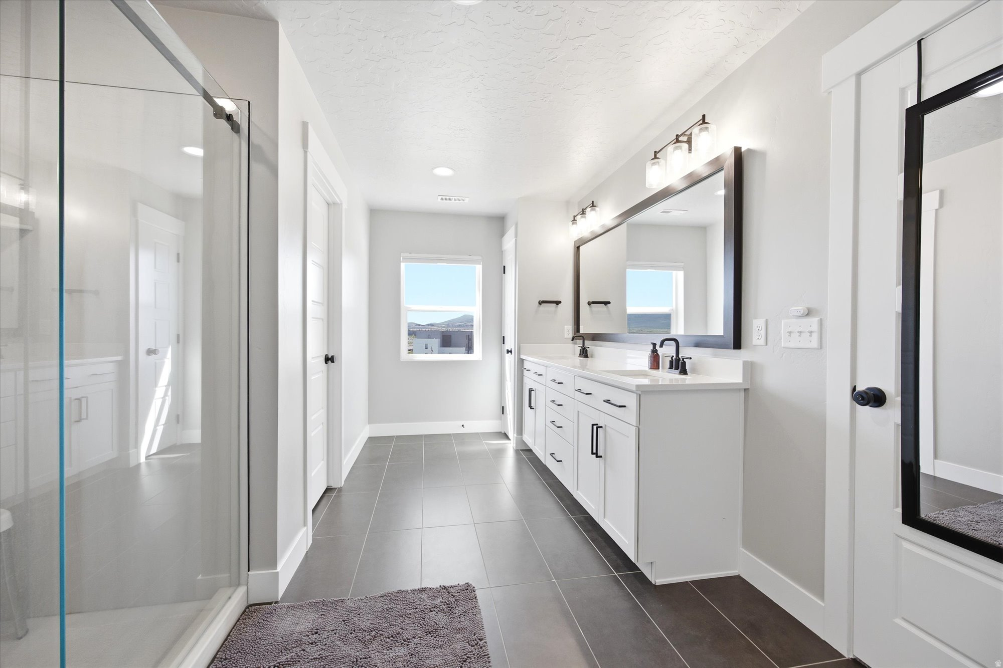 SILVER CREEK - Residential