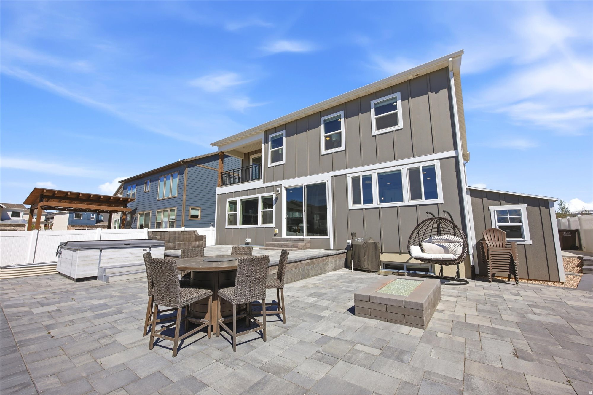 SILVER CREEK - Residential