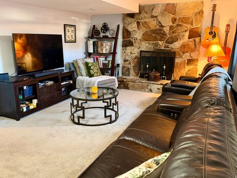 Tiny photo for 2544 E PROMENADE DR S, Cottonwood Heights, UT 84121 (MLS # 2134186)