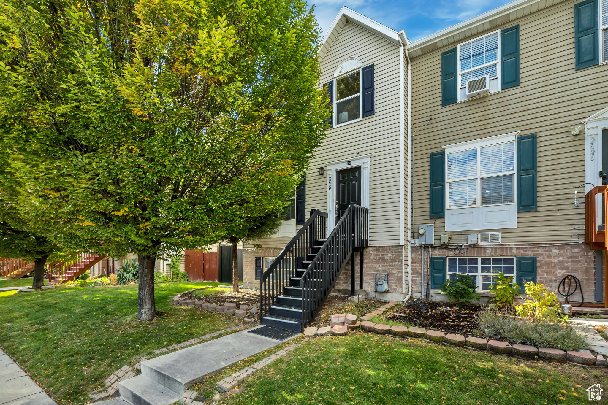 BALMORAL TOWNHOMES - Residential