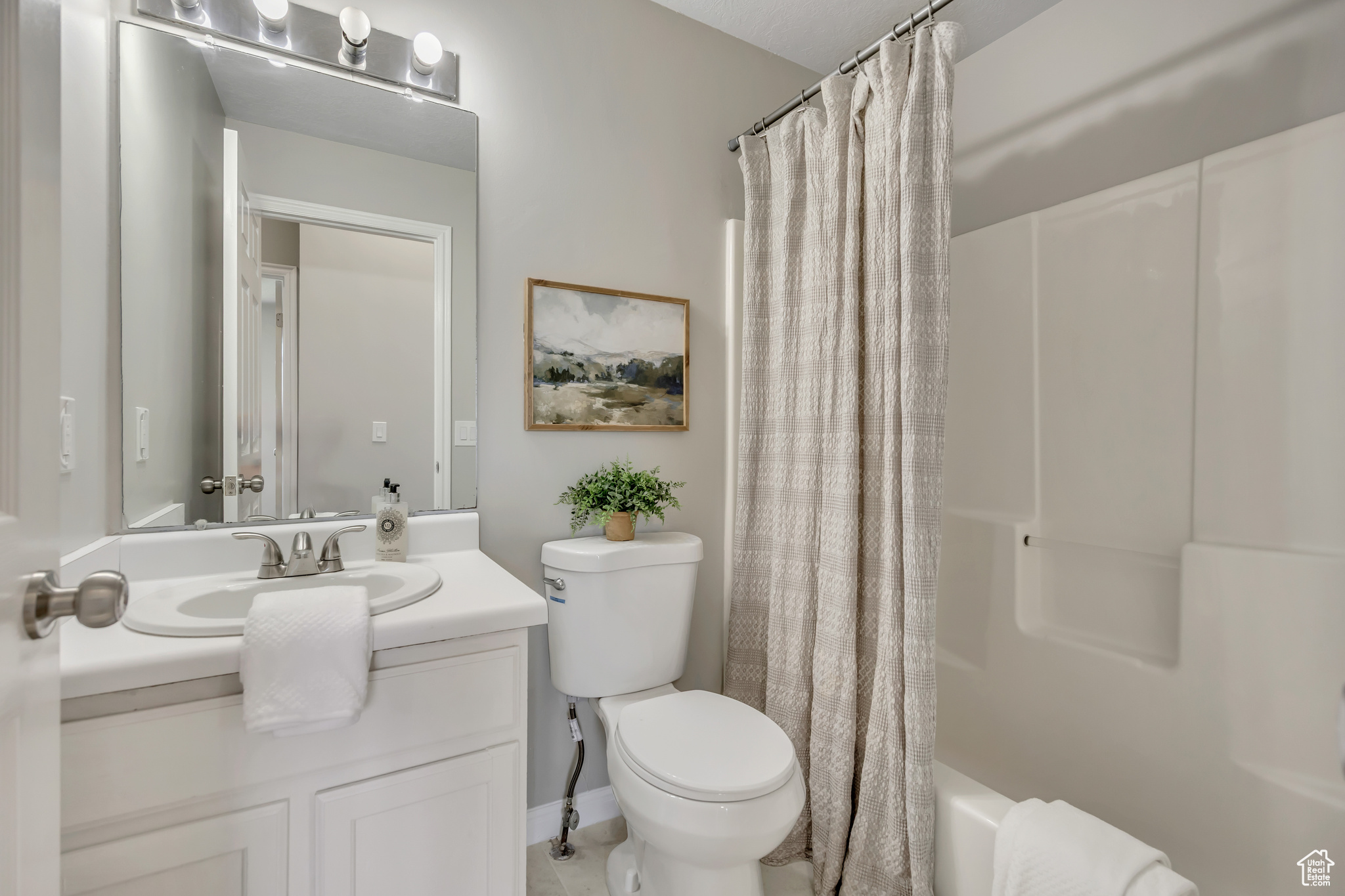BALMORAL TOWNHOMES - Residential