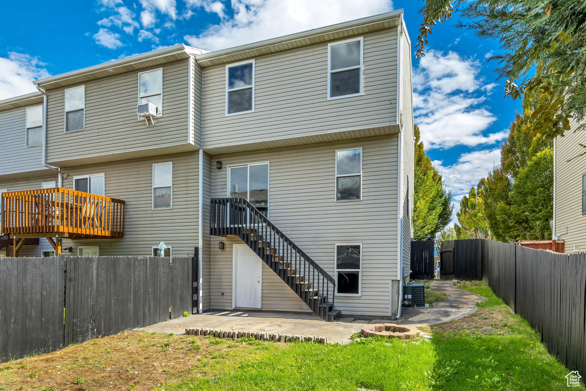 BALMORAL TOWNHOMES - Residential