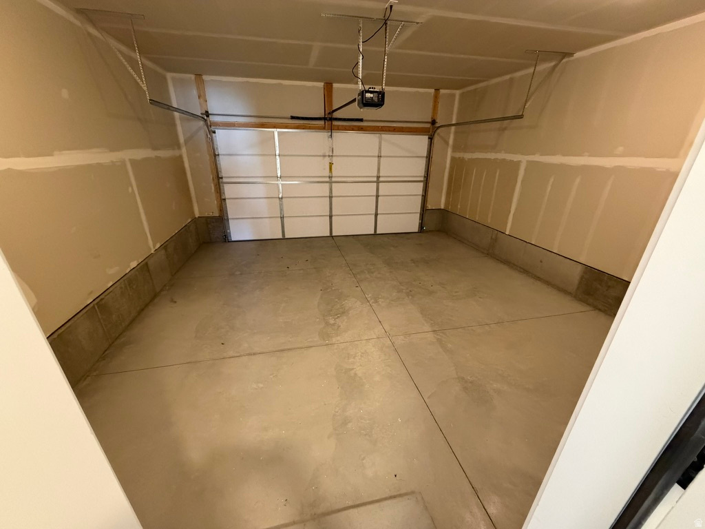 GOLDEN FOREST - Residential