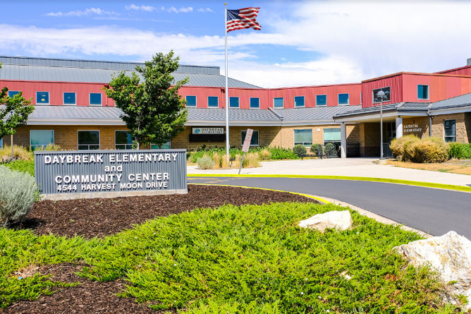 DAYBREAK - Residential