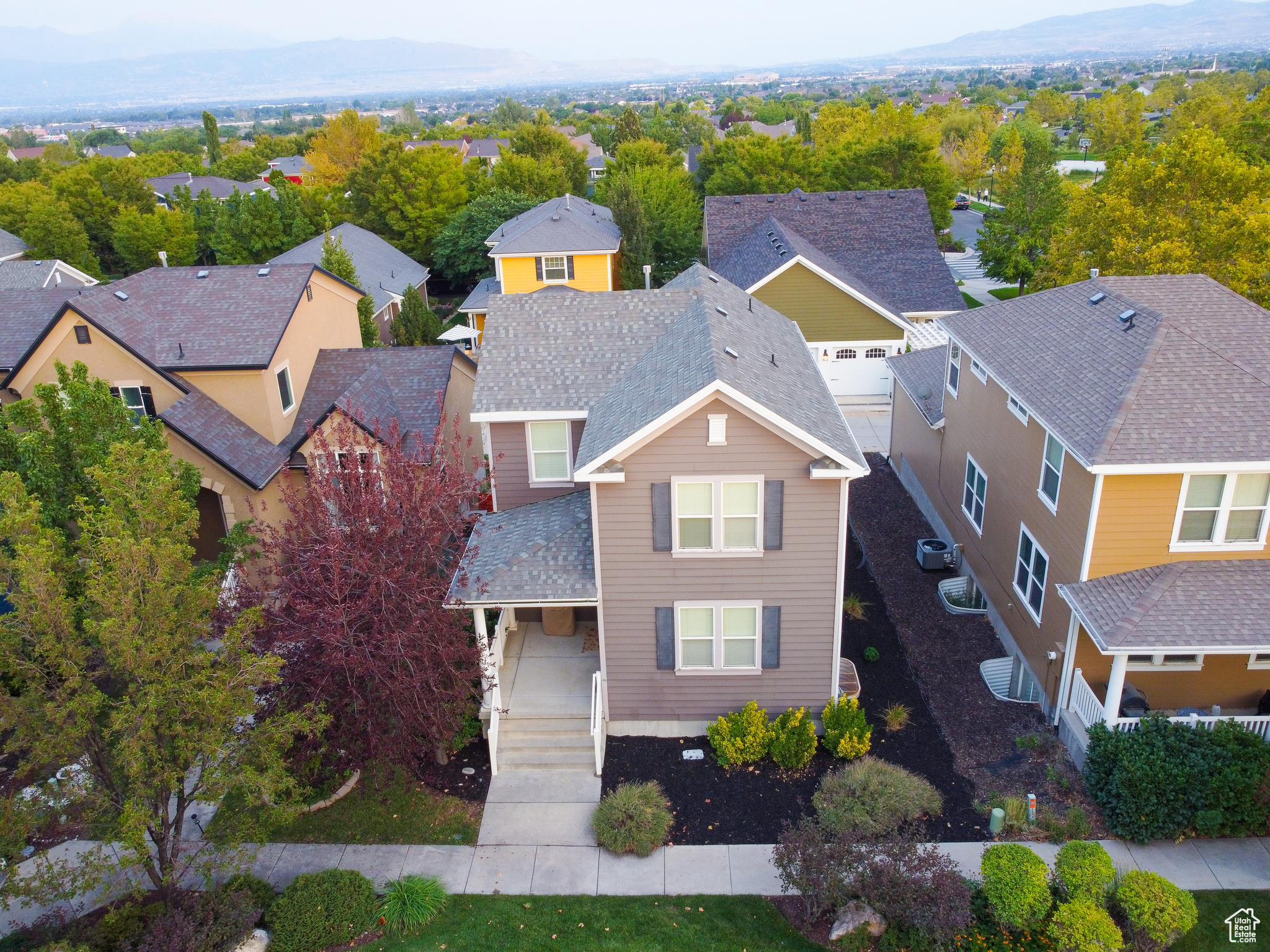 DAYBREAK - Residential