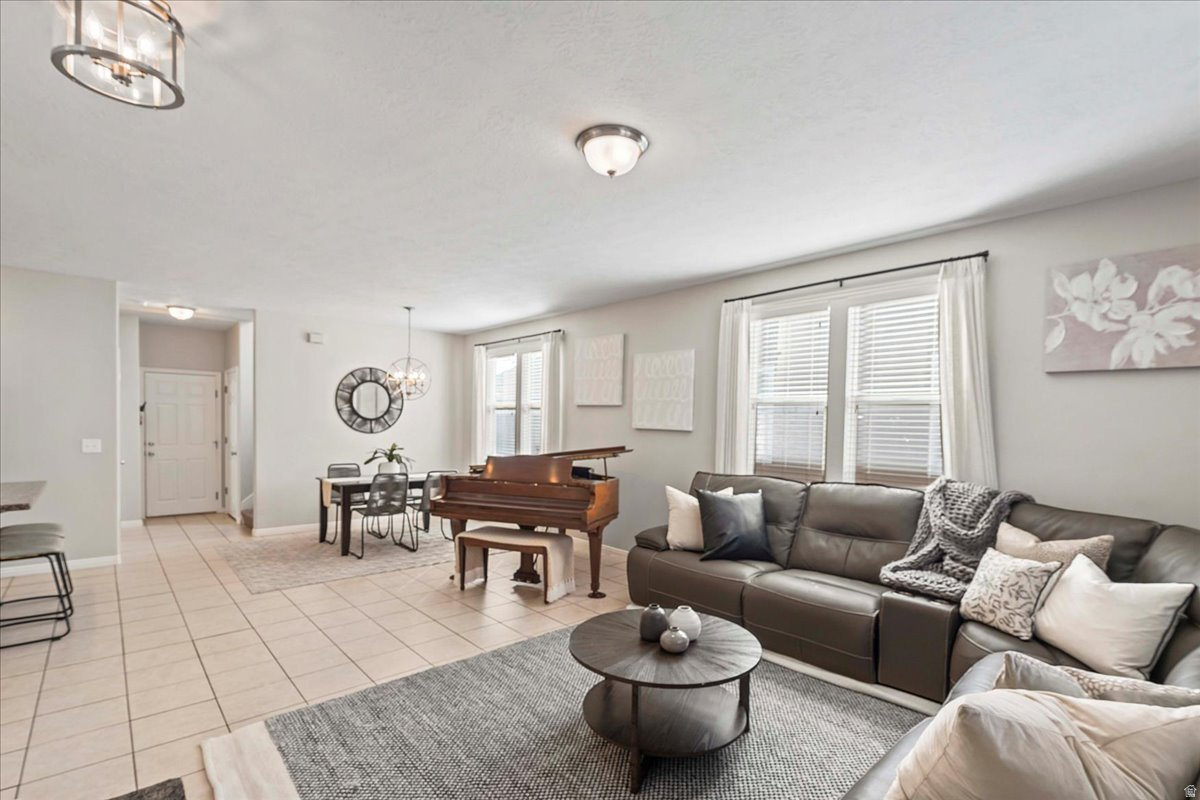 DAYBREAK - Residential