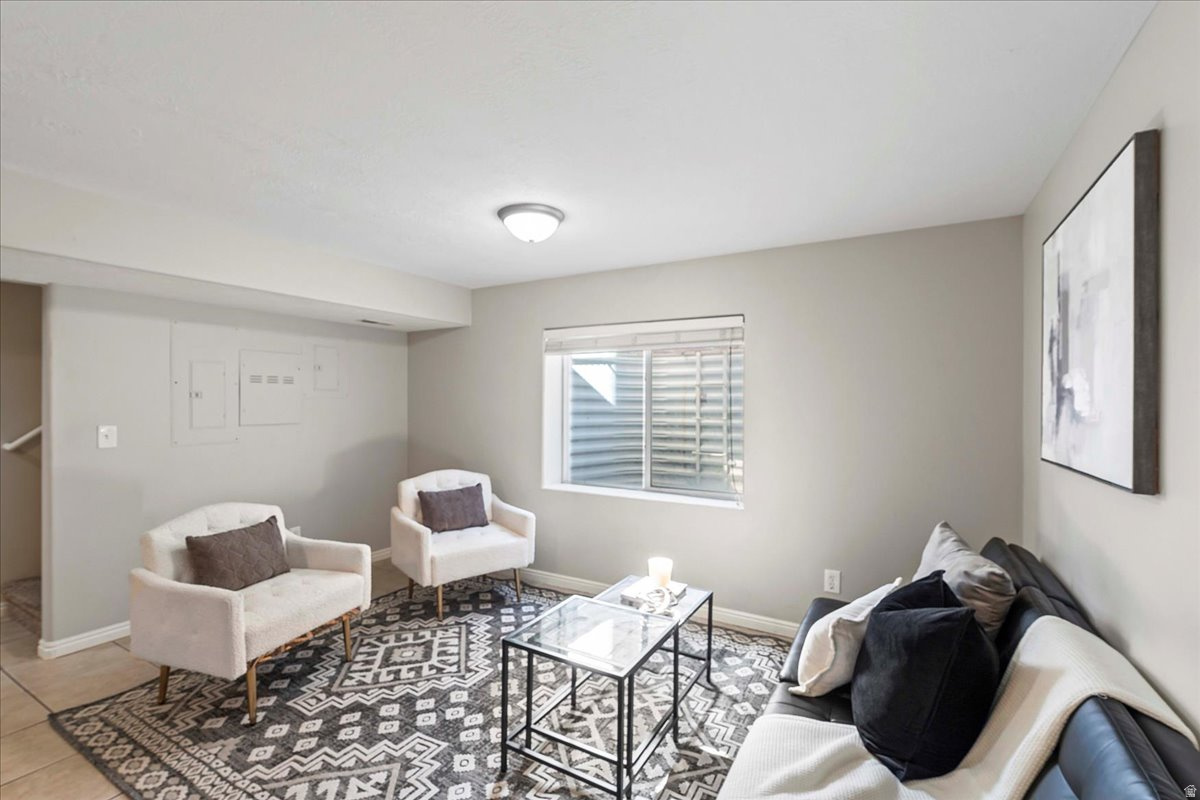 DAYBREAK - Residential