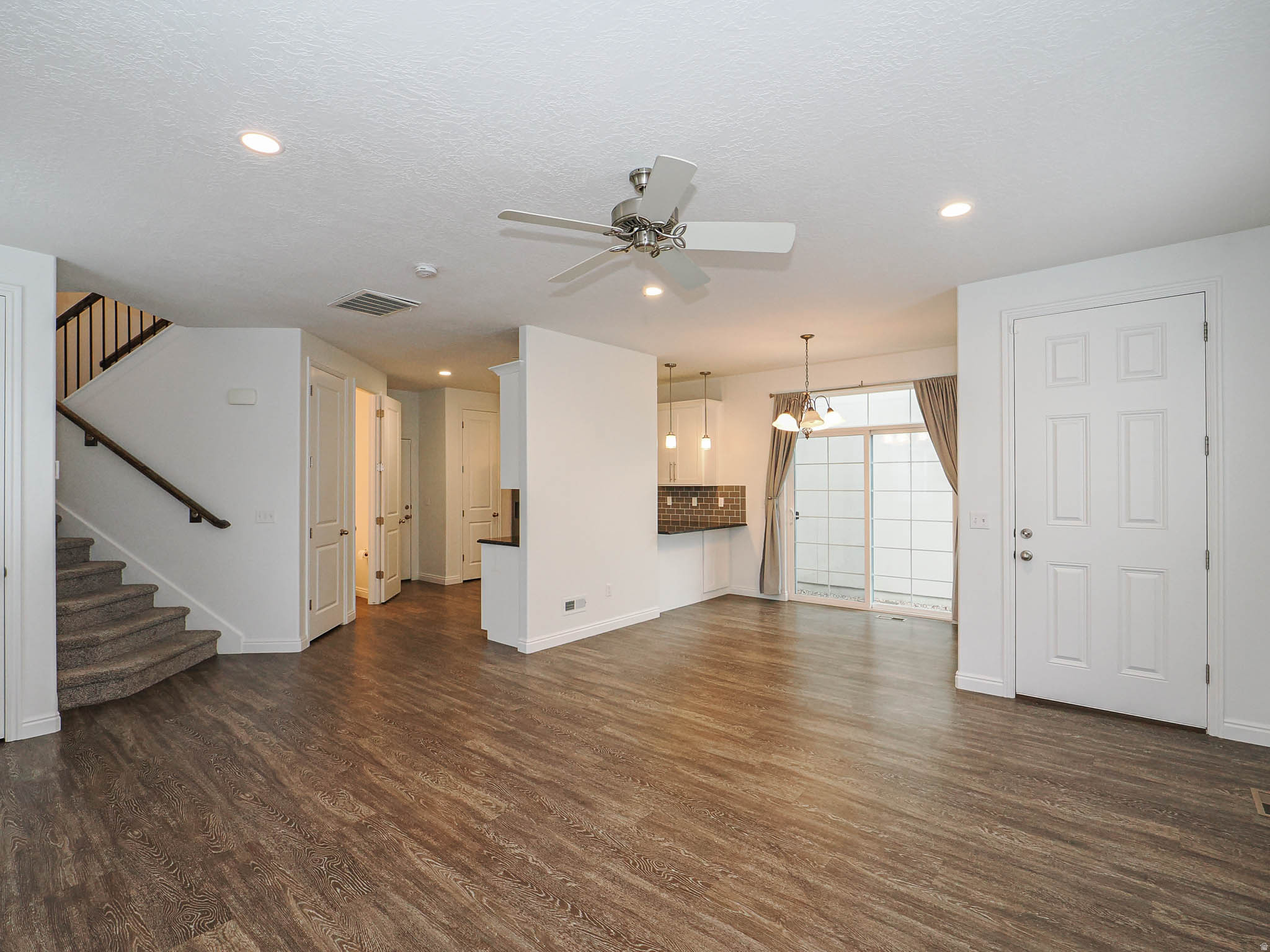 GARDEN GROVE - Residential