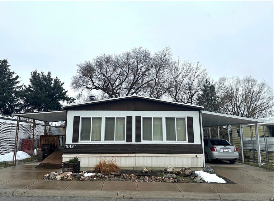 Great double wide at a DISCOUNTED PRICE. SOLD AS IS MOVE IN READY. PICTURES TELL IT ALL. CALL PARK FOR PARK APPLICATION, RULES, and LOT RENT.
