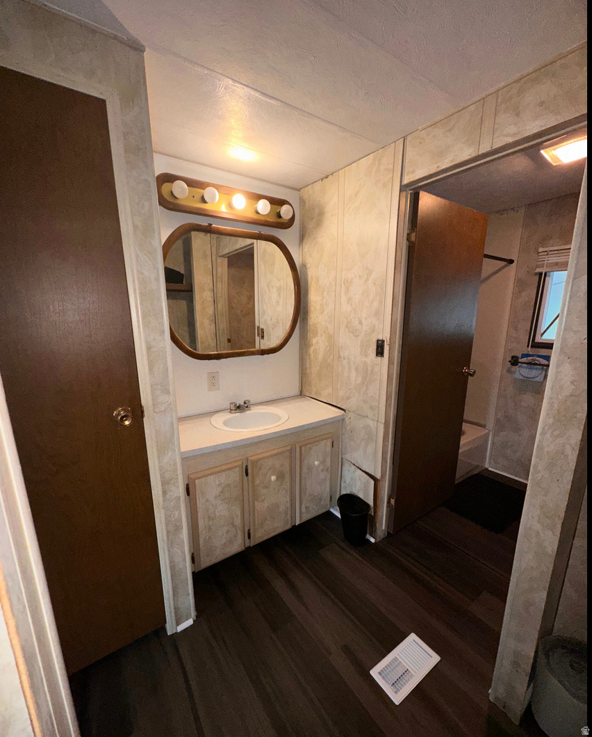 VIKING VILLA - Residential