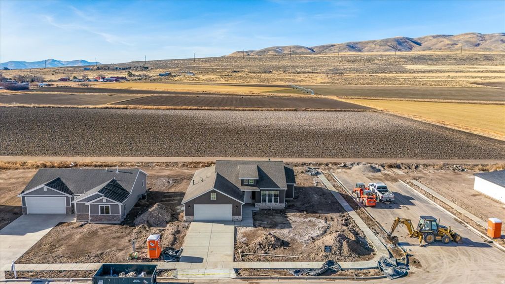 Photo of 287 N 900 W, Garland, UT 84312 (MLS # 2140850)