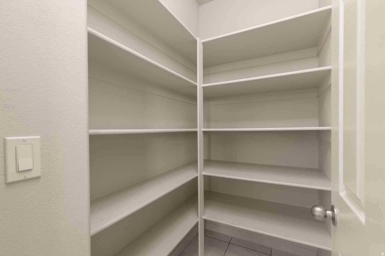 RIVER SHADOW EST - Residential