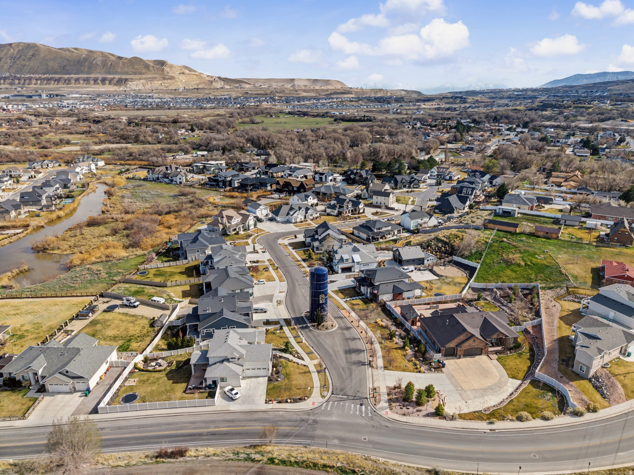 WOOD DUCK HOLLOW - Residential