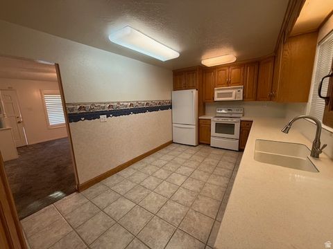 Tiny photo for 988 E PLATINUM WAY S, Sandy, UT 84094 (MLS # 2125667)