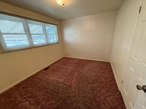 Tiny photo for 988 E PLATINUM WAY S, Sandy, UT 84094 (MLS # 2125667)