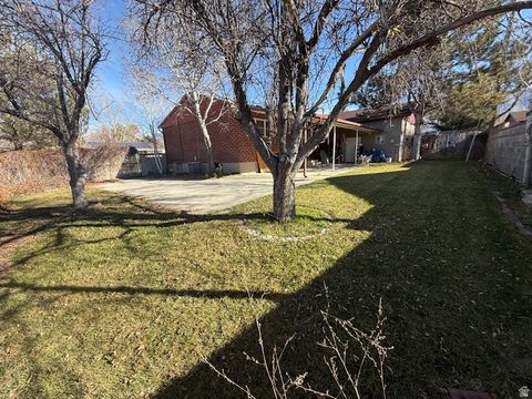 Tiny photo for 988 E PLATINUM WAY S, Sandy, UT 84094 (MLS # 2125667)