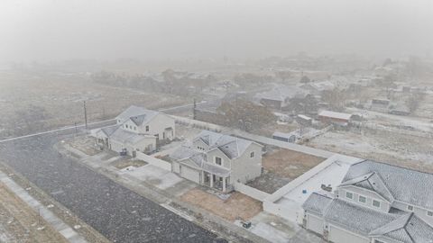 Tiny photo for 2735 S SHORELINE DR, Syracuse, UT 84075 (MLS # 2133685)