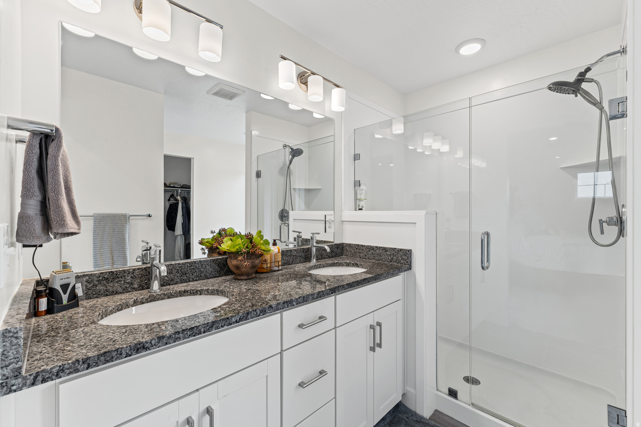 SHORELINE - Residential