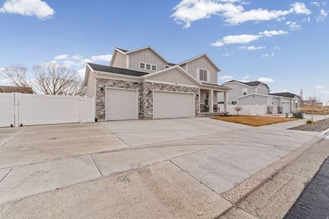 Tiny photo for 2735 S SHORELINE DR, Syracuse, UT 84075 (MLS # 2133685)