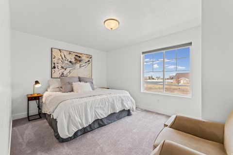 Tiny photo for 2735 S SHORELINE DR, Syracuse, UT 84075 (MLS # 2133685)