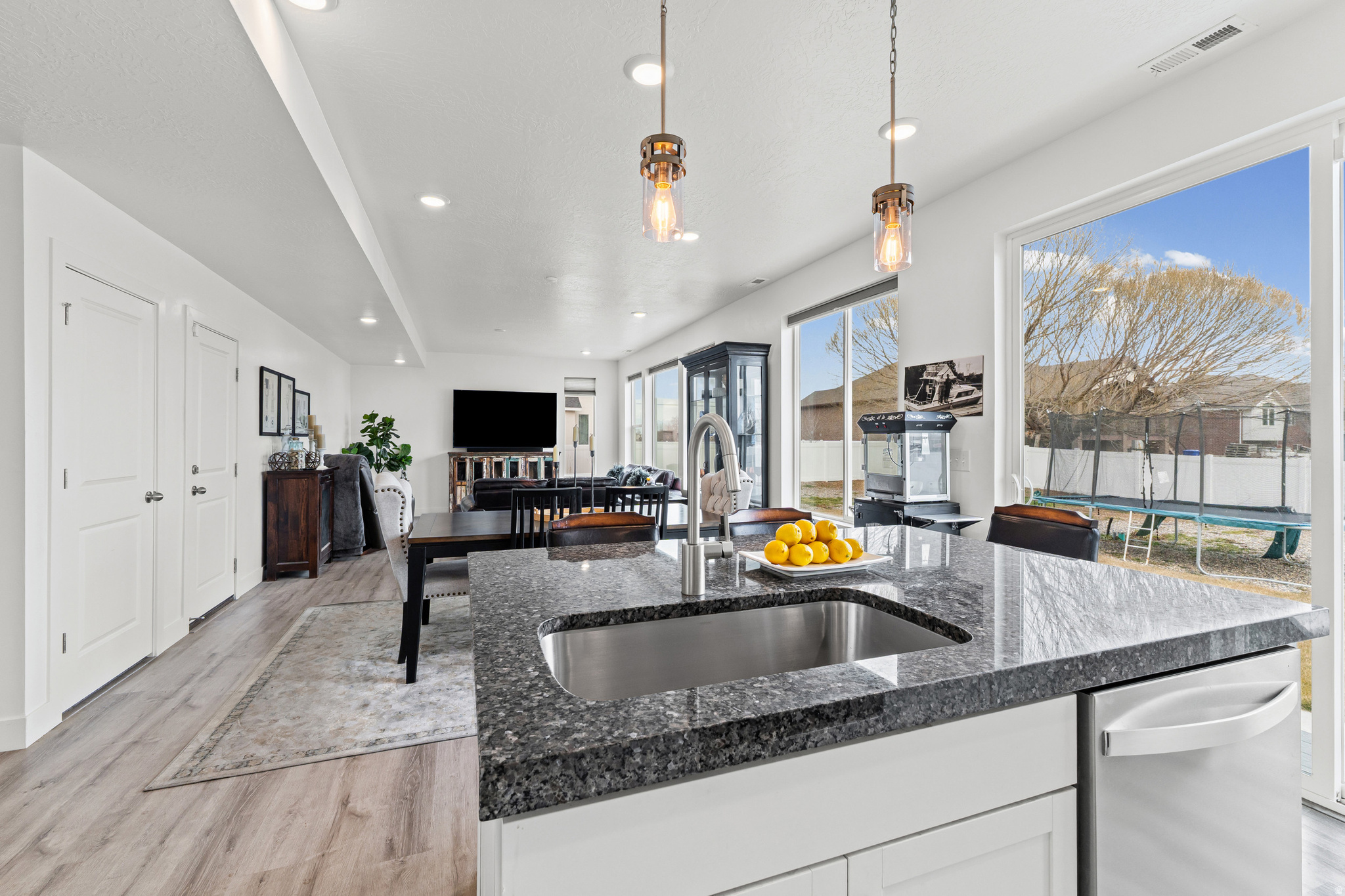 SHORELINE - Residential