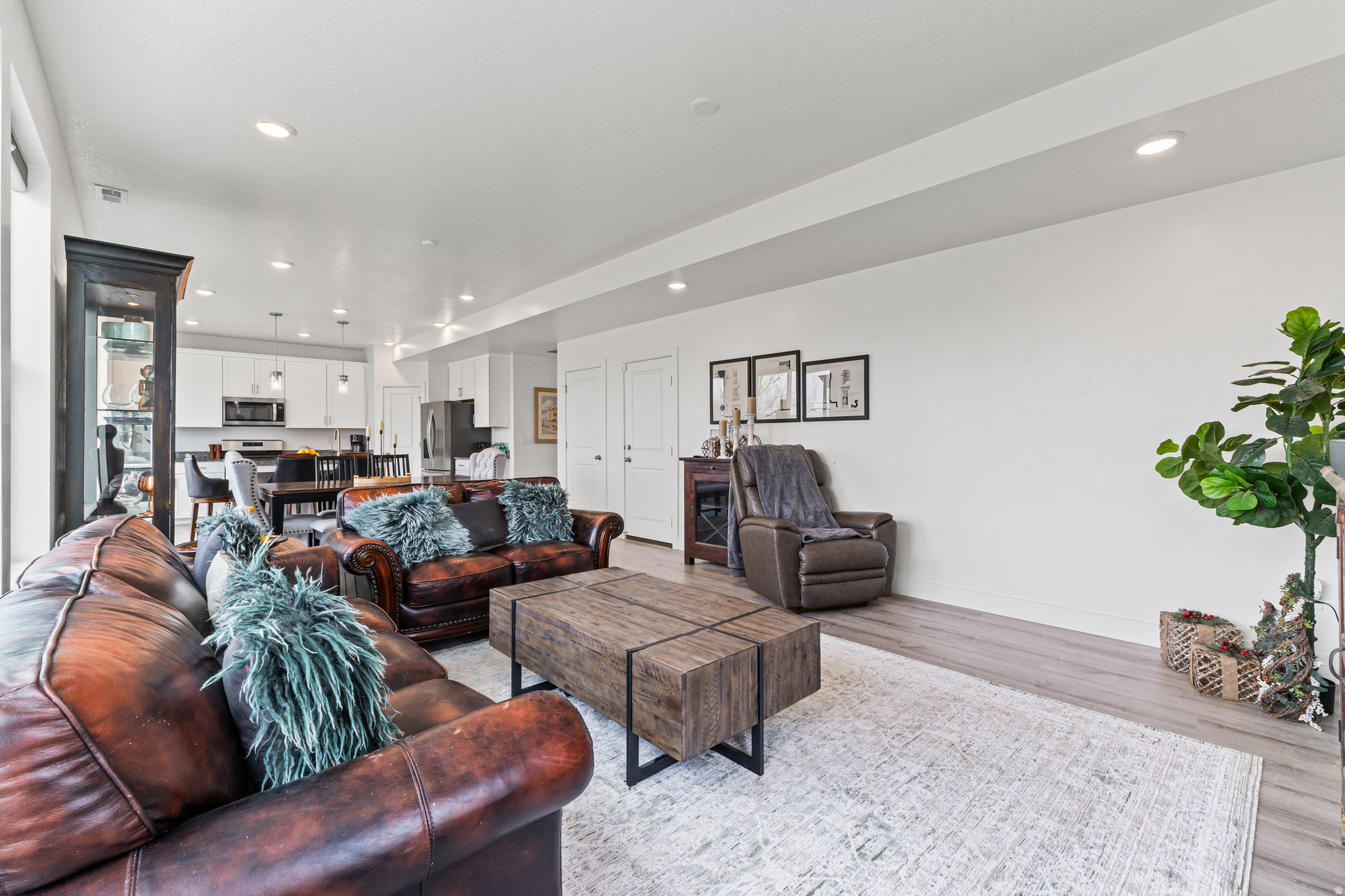 SHORELINE - Residential