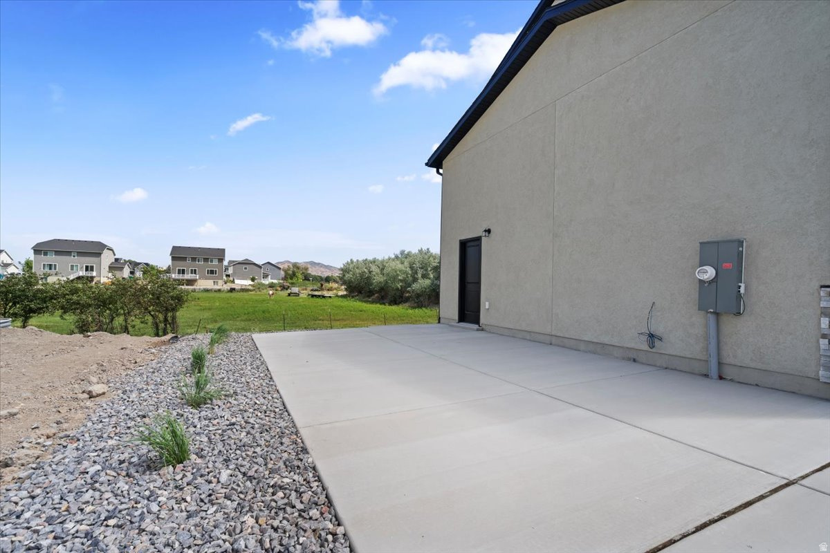 NORTH LAKE MEADOWS - Residential