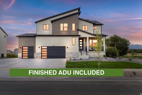 Photo of 1566 E LIVI LN N #6, Saratoga Springs, UT 84045 (MLS # 2153064)