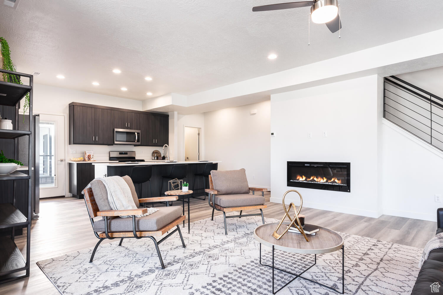 300 LOFTS - Residential