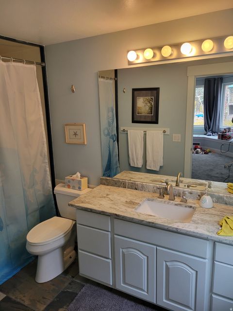 Tiny photo for 2428 W SILVERPOINT WAY S, Bluffdale, UT 84065 (MLS # 2123117)