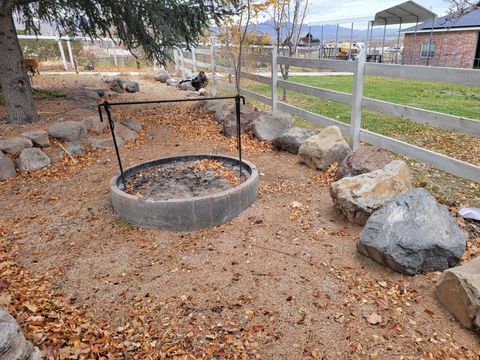 Tiny photo for 2428 W SILVERPOINT WAY S, Bluffdale, UT 84065 (MLS # 2123117)