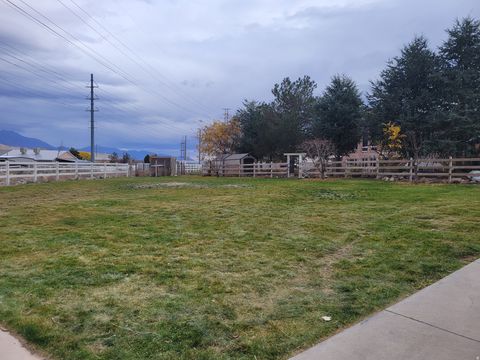 Tiny photo for 2428 W SILVERPOINT WAY S, Bluffdale, UT 84065 (MLS # 2123117)