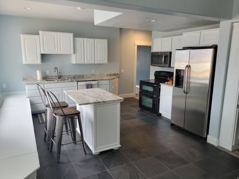 Tiny photo for 2428 W SILVERPOINT WAY S, Bluffdale, UT 84065 (MLS # 2123117)