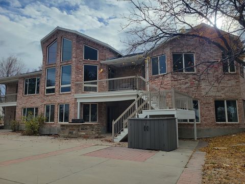 Tiny photo for 2428 W SILVERPOINT WAY S, Bluffdale, UT 84065 (MLS # 2123117)