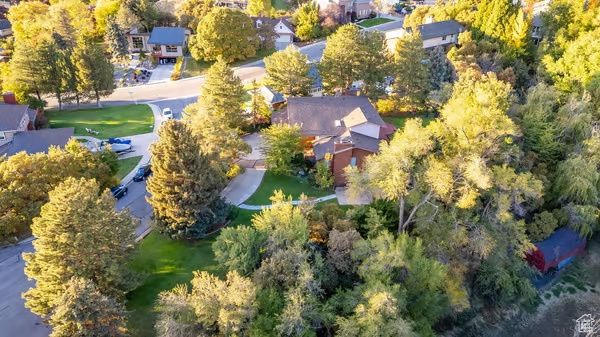 SHERWOOD HILLS - Residential