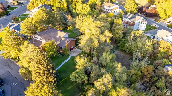 SHERWOOD HILLS - Residential