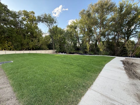 Tiny photo for 850 E MAPLEHURST DR #113, Murray, UT 84107 (MLS # 2185236)