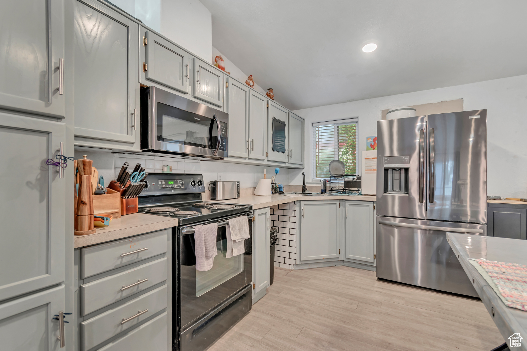 RIVERSIDE MHC - Residential