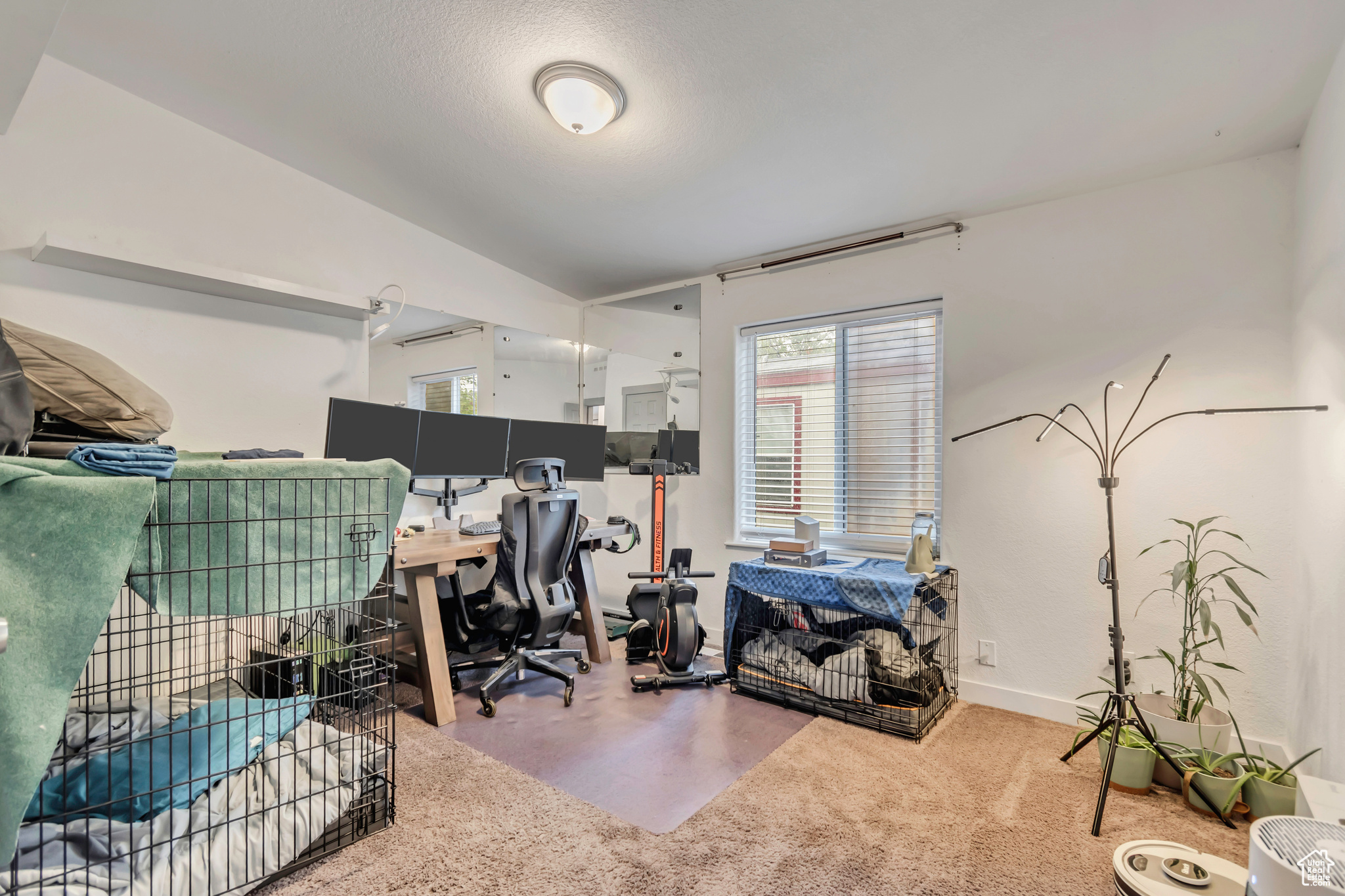 RIVERSIDE MHC - Residential