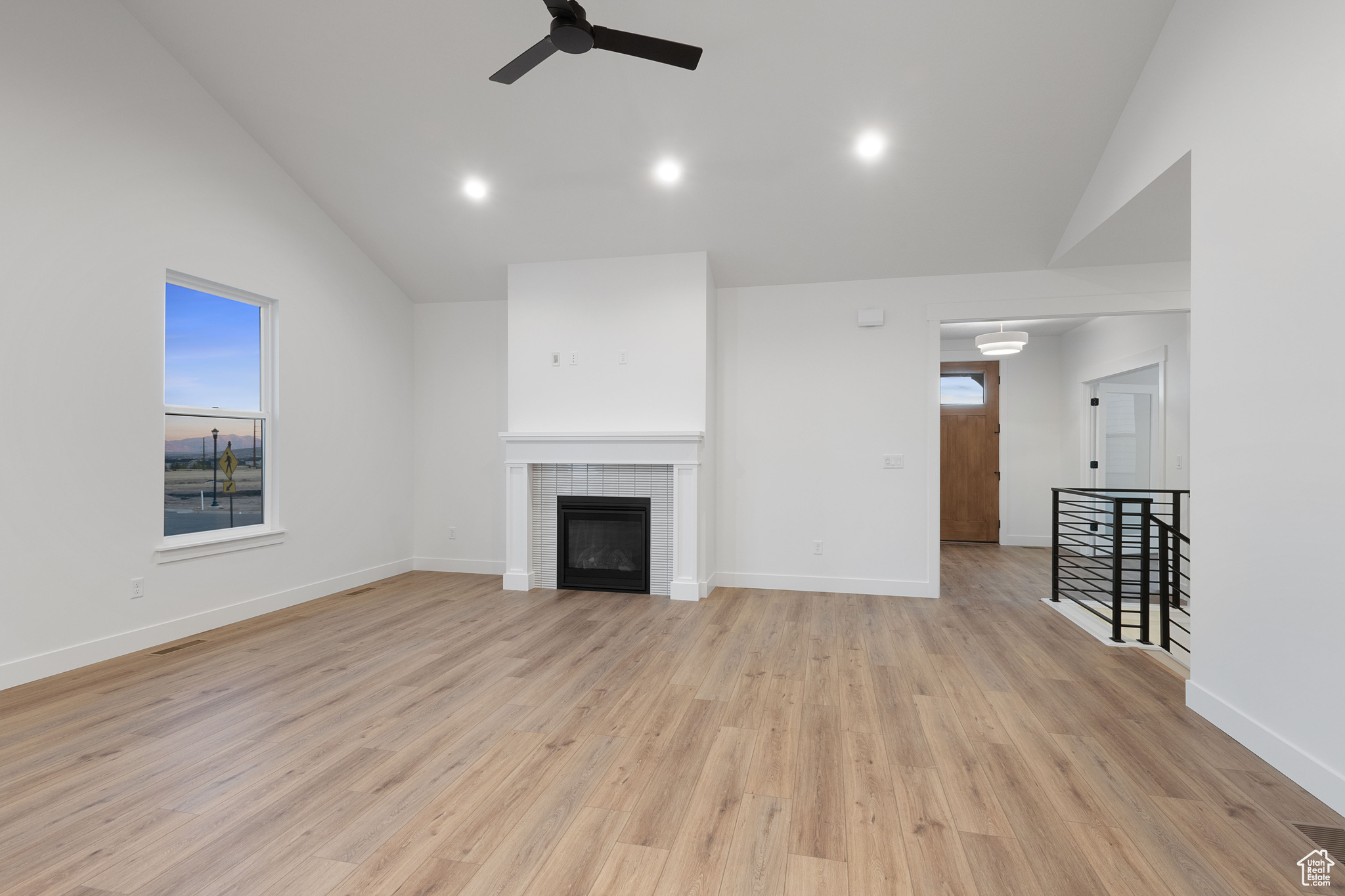 DAYBREAK - Residential