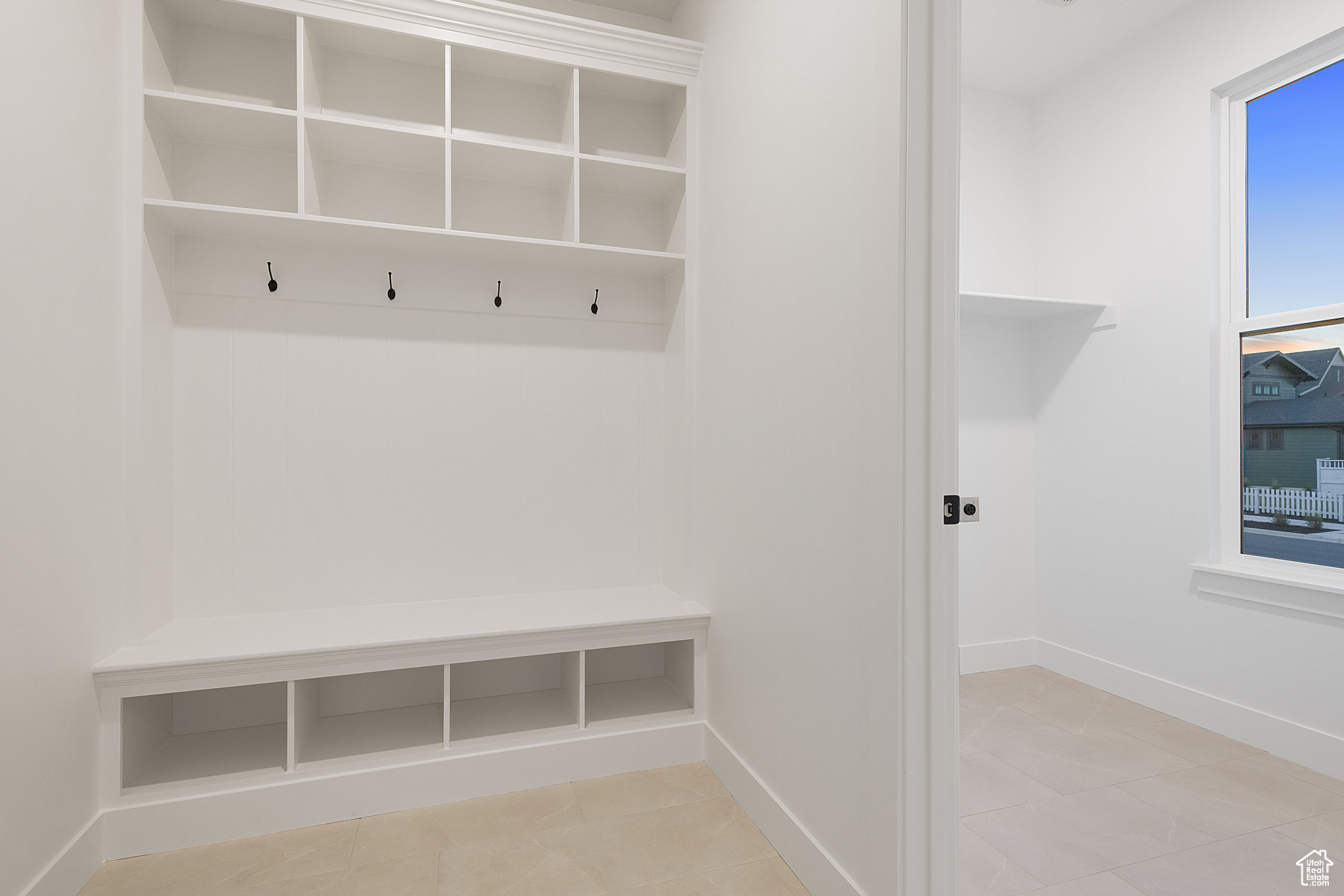 DAYBREAK - Residential