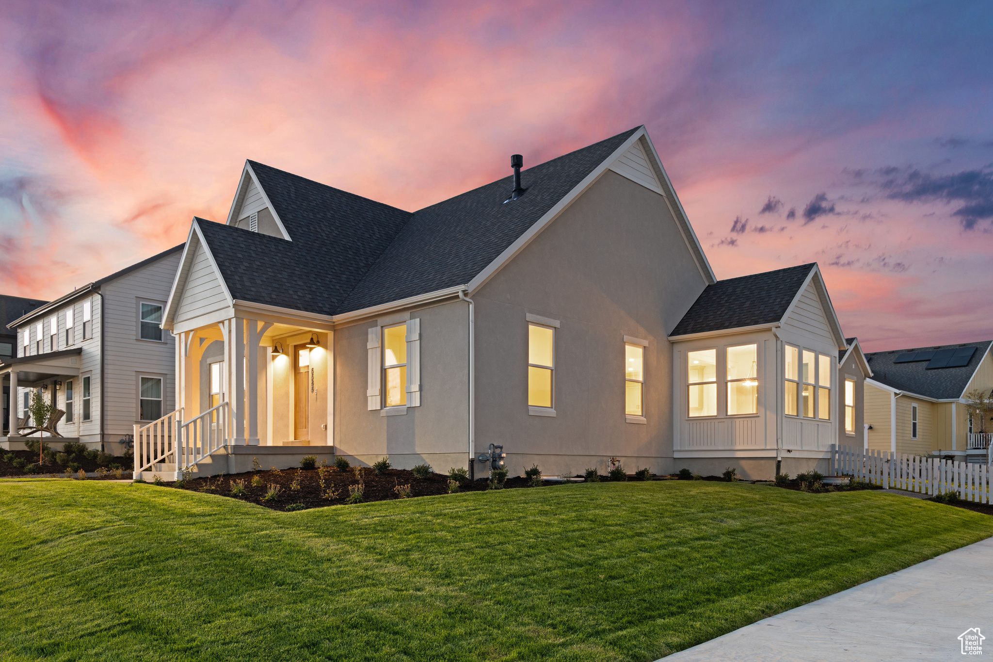 DAYBREAK - Residential