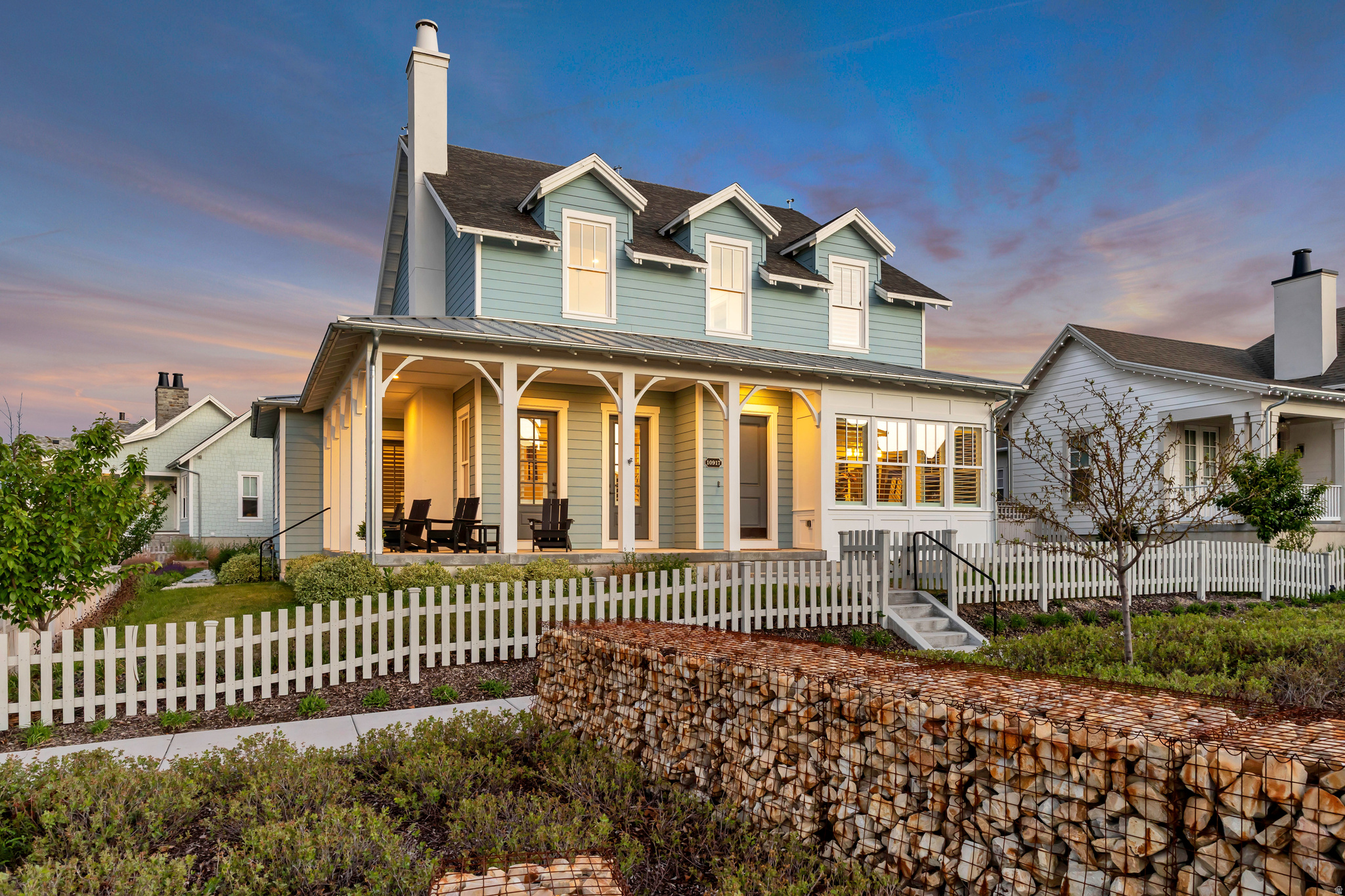 DAYBREAK - Residential