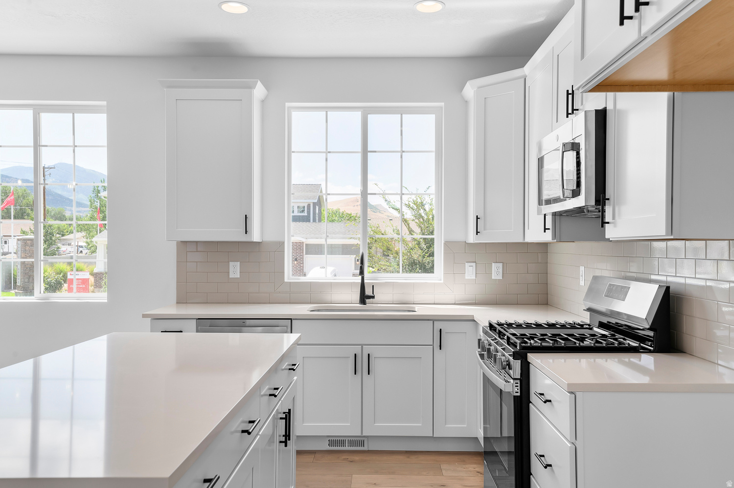 GABLER'S GROVE COLLECTION 219 - Residential